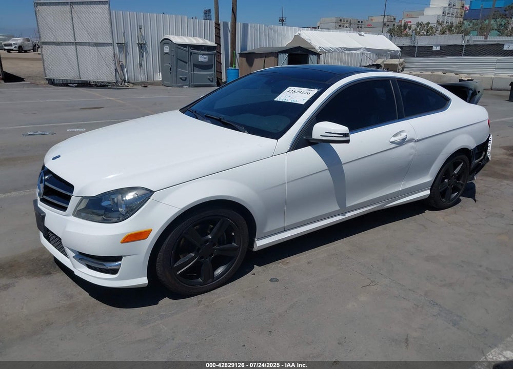 2014 MERCEDES-BENZ C CLASS VIN: WDDGJ4HB1EG328265