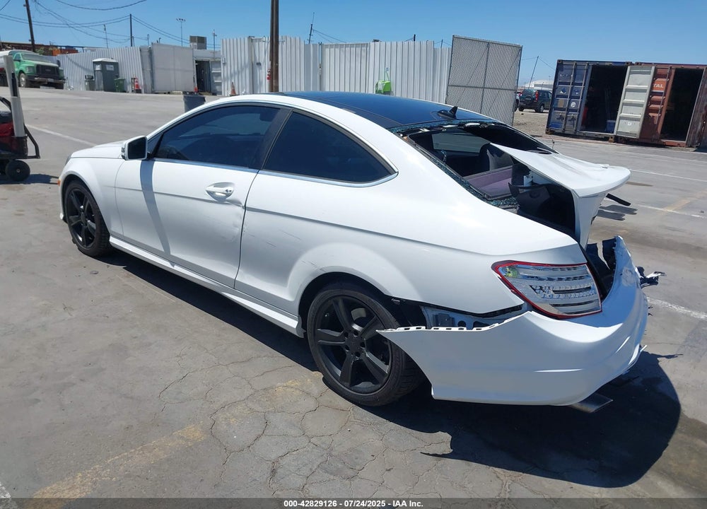 2014 MERCEDES-BENZ C CLASS VIN: WDDGJ4HB1EG328265