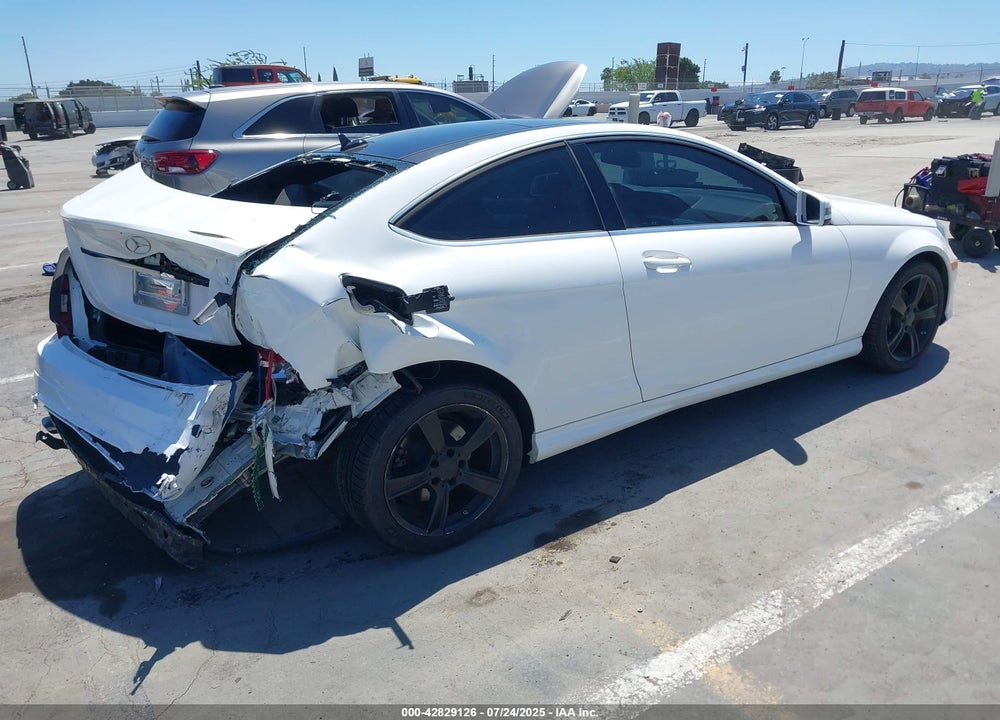2014 MERCEDES-BENZ C CLASS VIN: WDDGJ4HB1EG328265