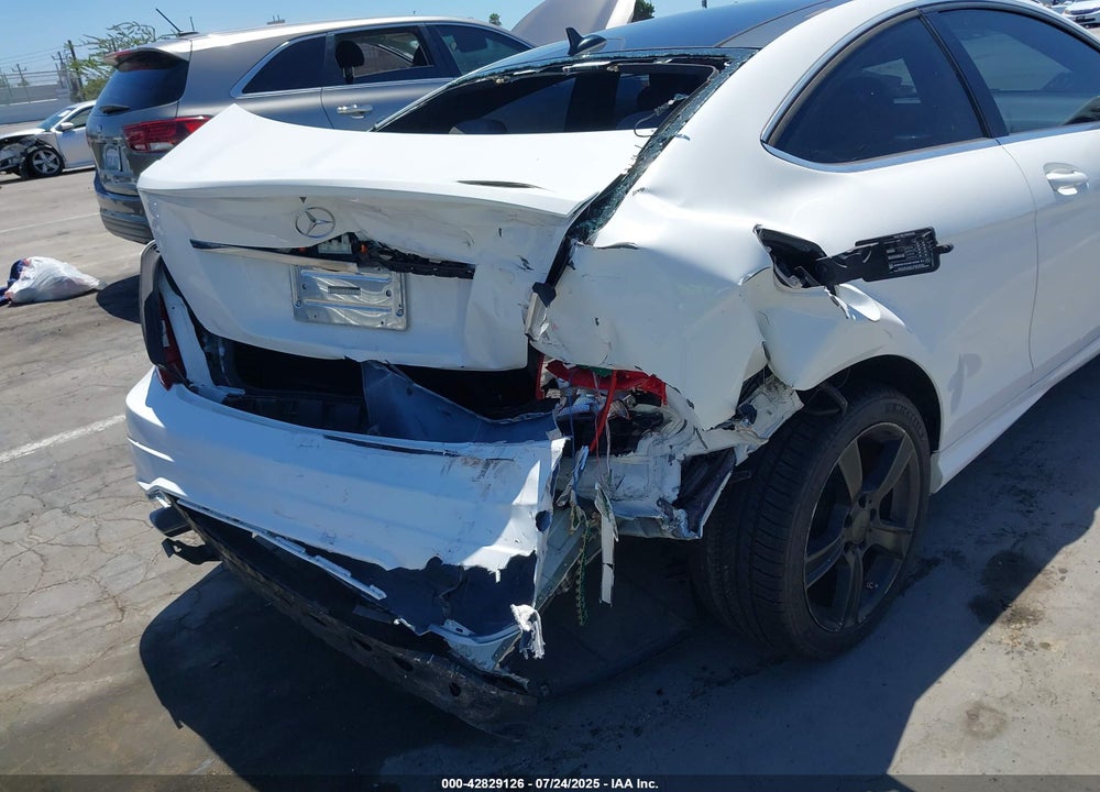 2014 MERCEDES-BENZ C CLASS VIN: WDDGJ4HB1EG328265