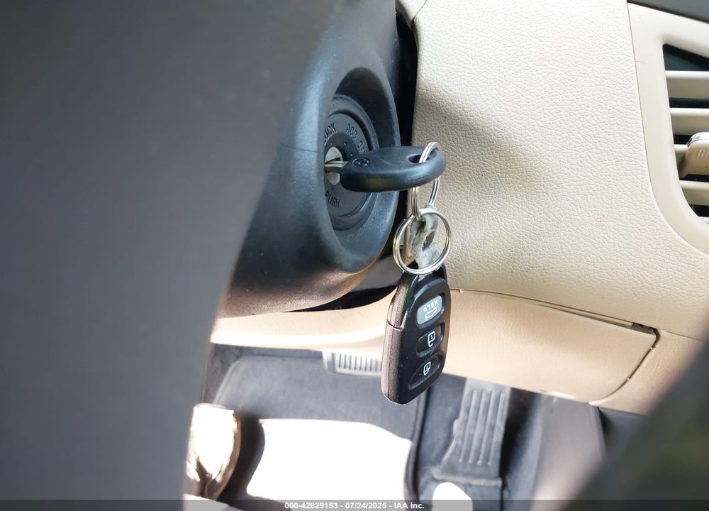 2012 HYUNDAI ELANTRA VIN: KMHDH4AE6CU314403