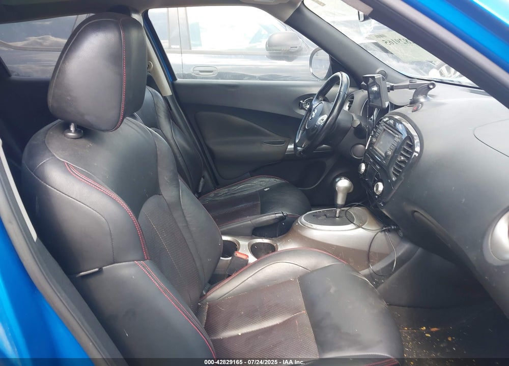 2011 NISSAN JUKE VIN: JN8AF5MR5BT021280