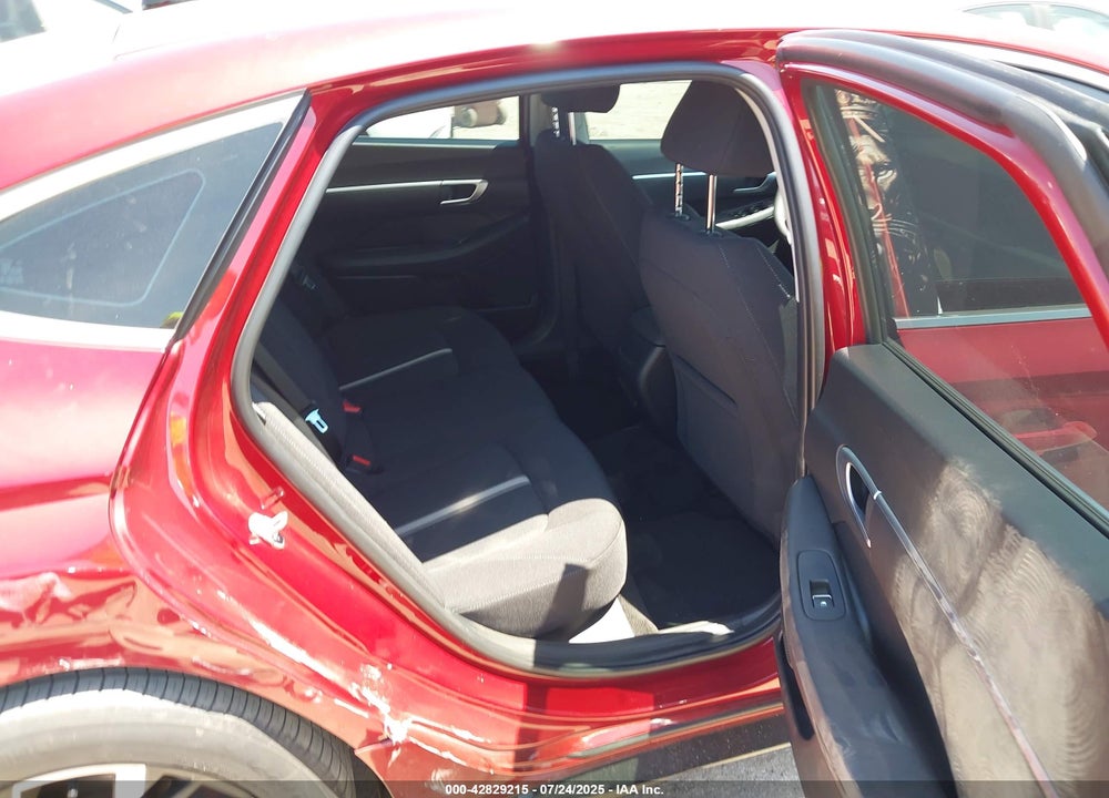 2024 HYUNDAI SONATA VIN: KMHL64JA2RA365812