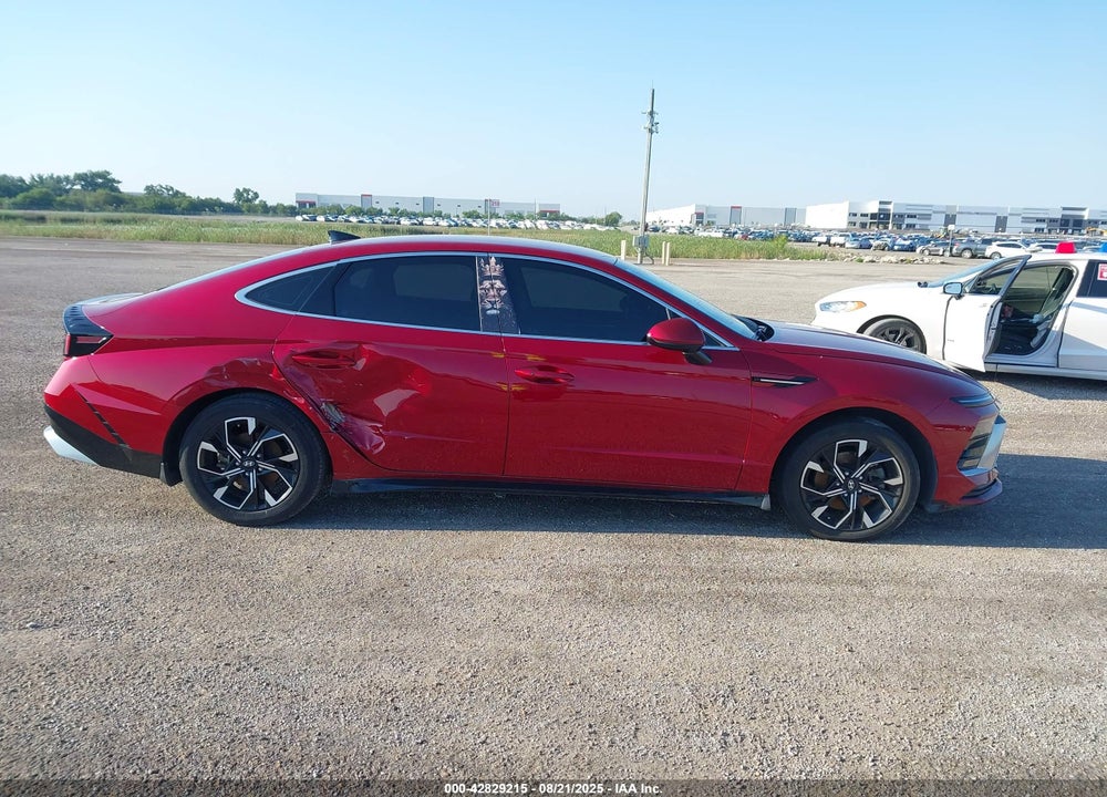 2024 HYUNDAI SONATA VIN: KMHL64JA2RA365812