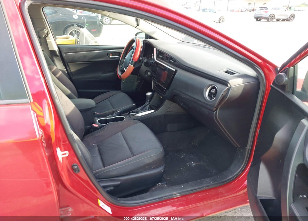 2019 TOYOTA COROLLA VIN: 5YFBURHE2KP943355