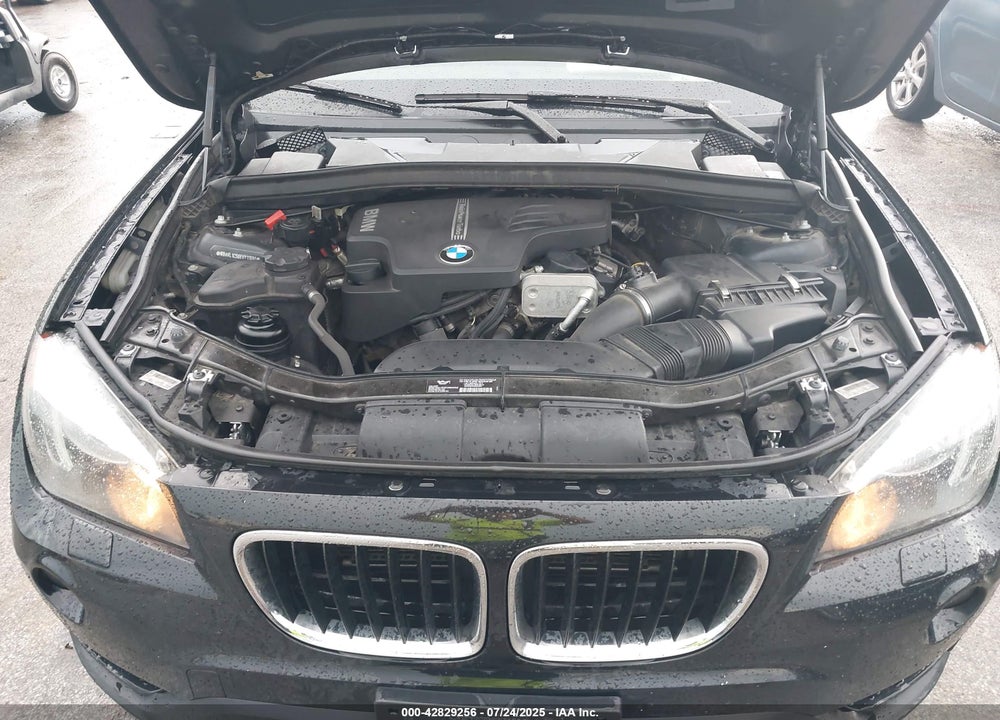 2014 BMW X1 VIN: WBAVL1C56EVY11996