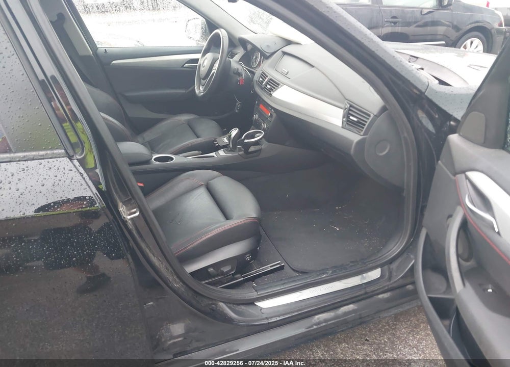 2014 BMW X1 VIN: WBAVL1C56EVY11996