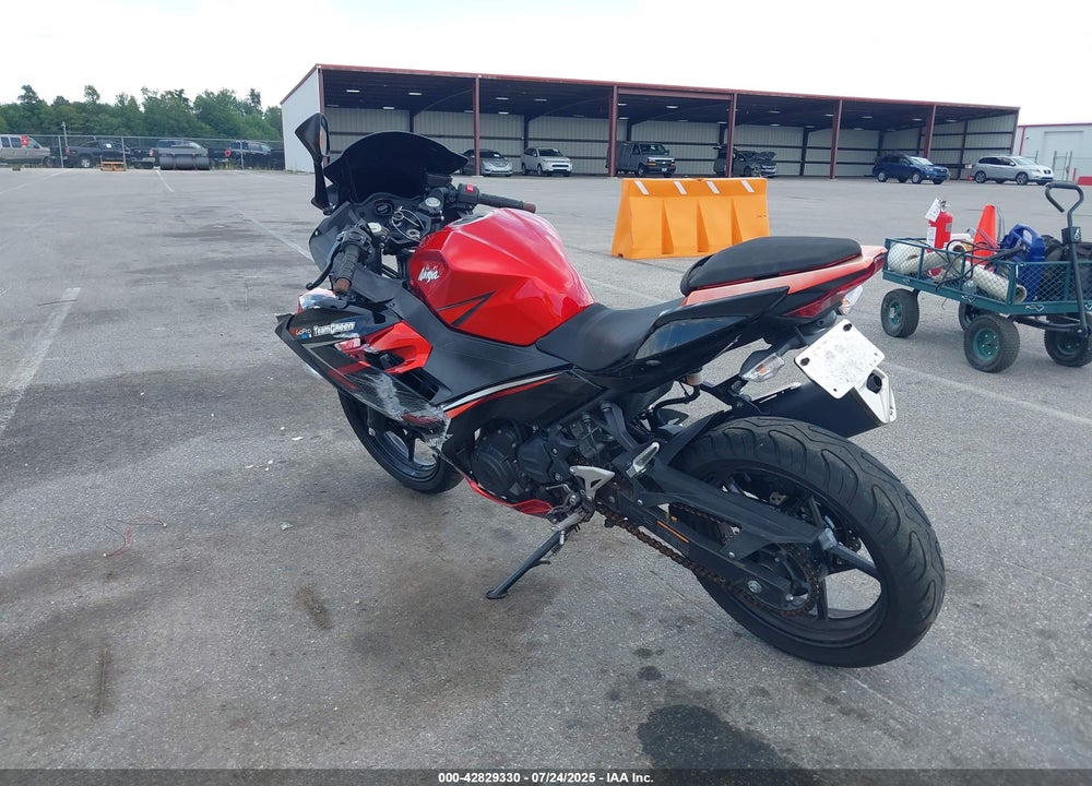 2019 KAWASAKI EX400 VIN: JKAEXKG18KDA33249