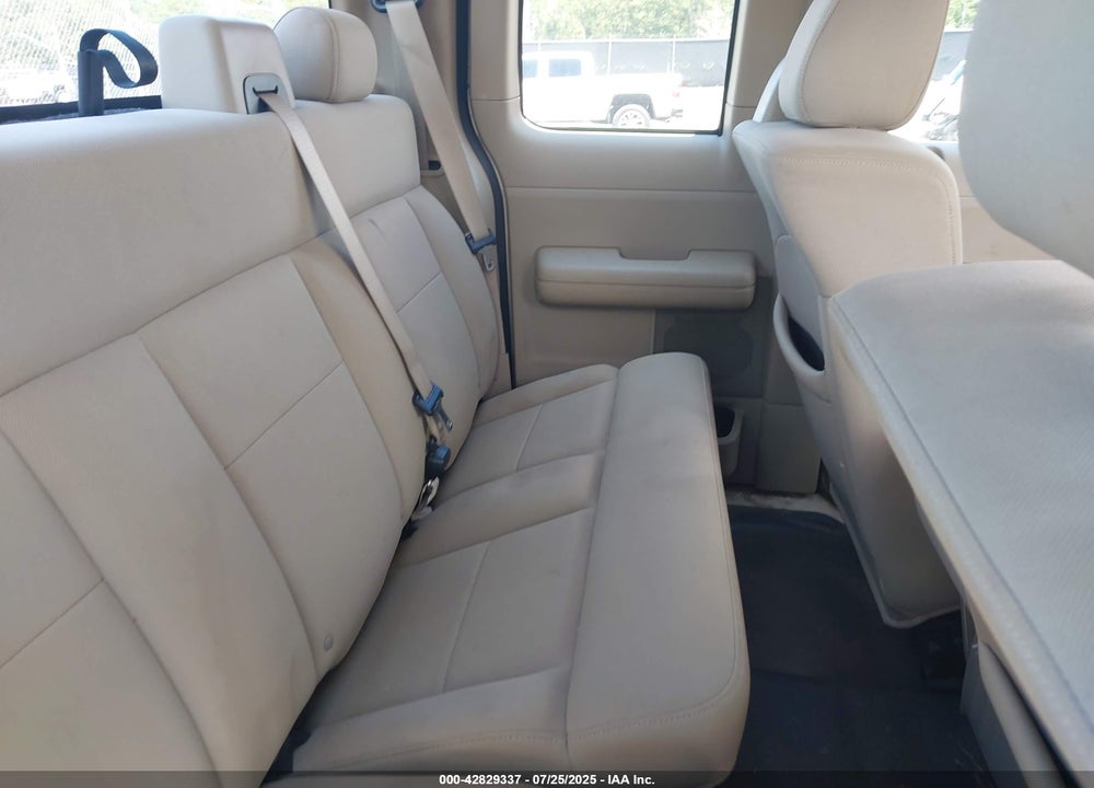 2004 FORD F-150 STX/XL/XLT VIN: 1FTRX12W64NA62490