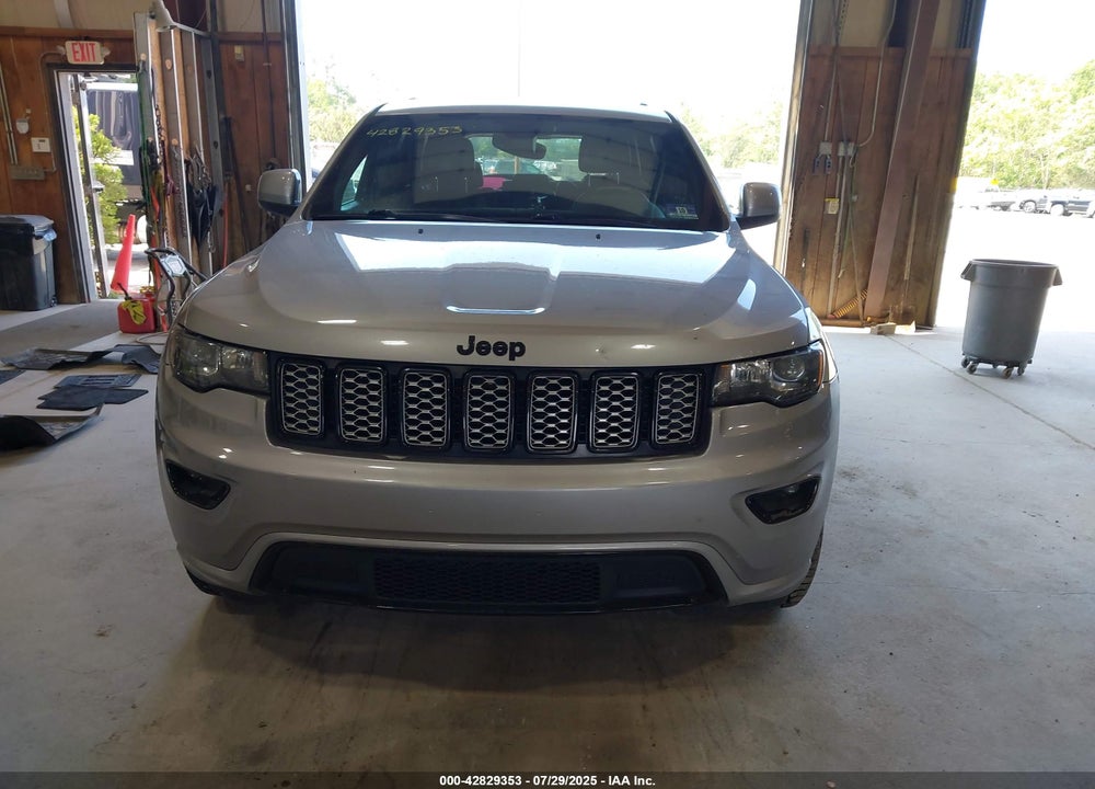 2017 JEEP GRAND CHEROKEE VIN: 1C4RJFAG7HC700627
