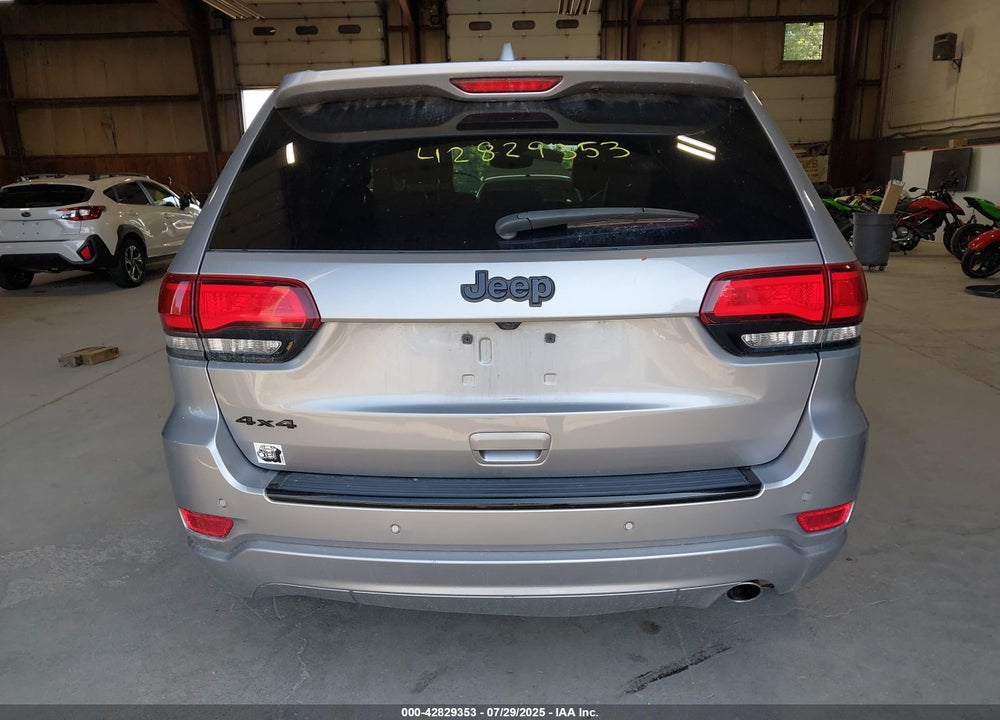 2017 JEEP GRAND CHEROKEE VIN: 1C4RJFAG7HC700627