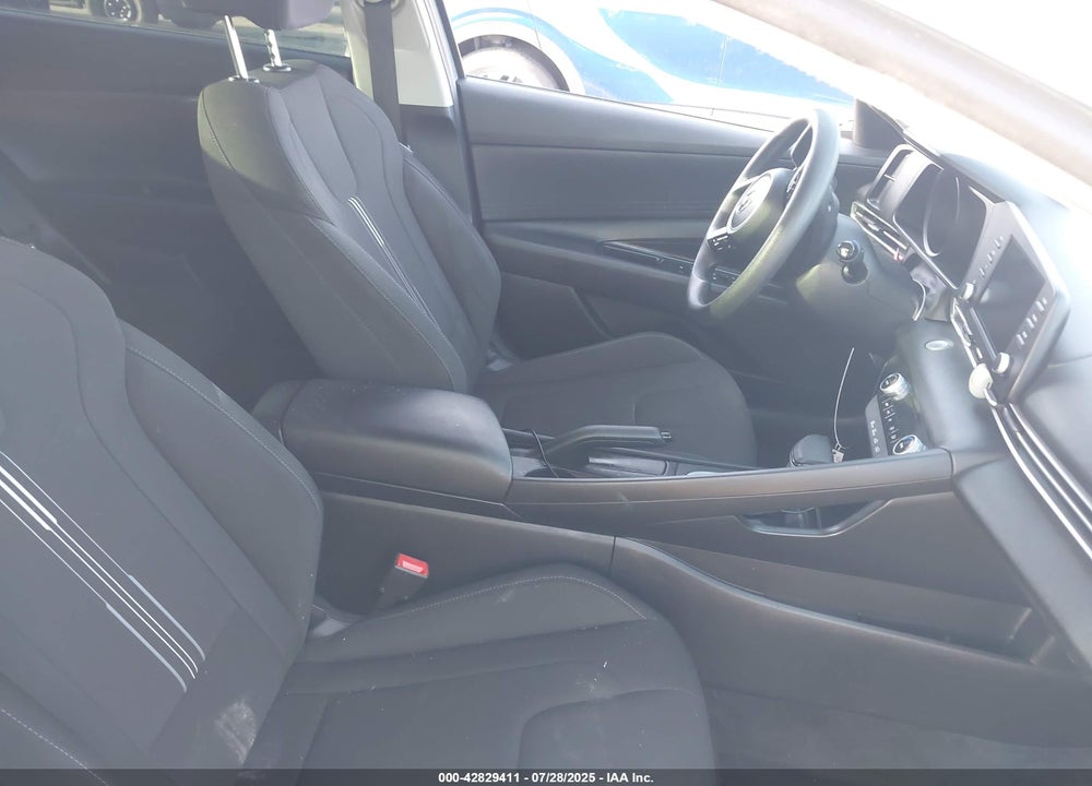 2021 HYUNDAI ELANTRA SEL VIN: KMHLM4AG1MU144400