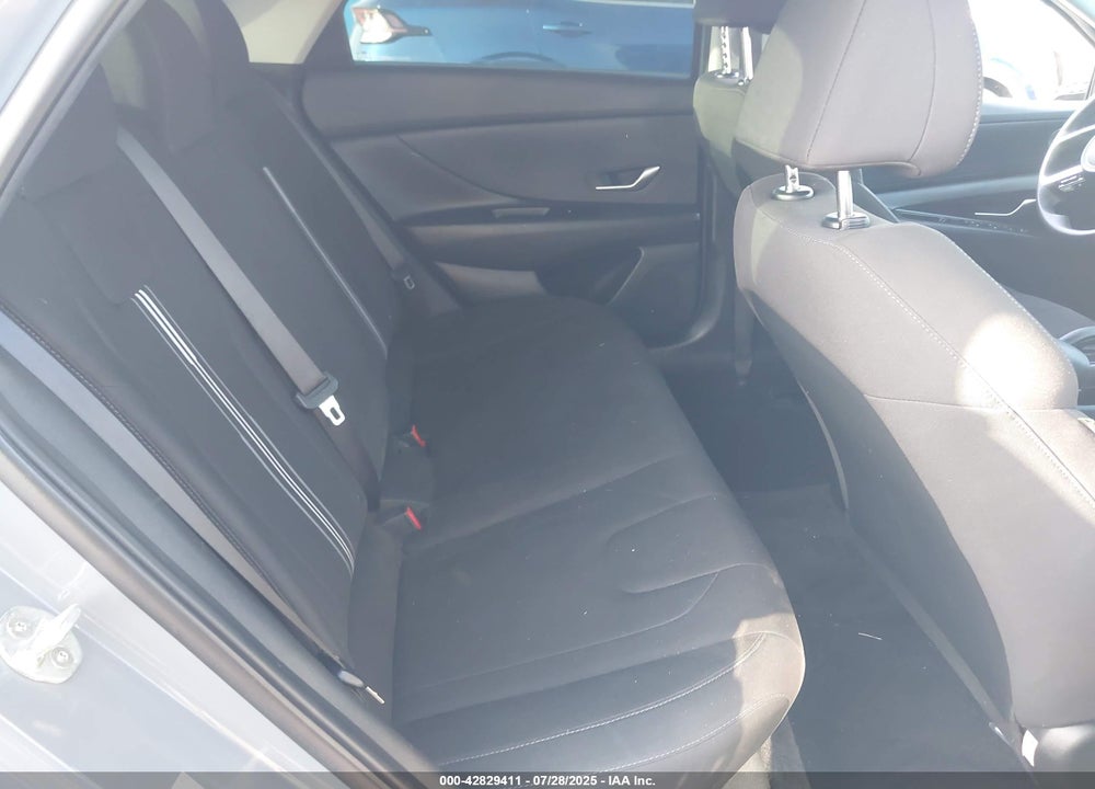 2021 HYUNDAI ELANTRA SEL VIN: KMHLM4AG1MU144400