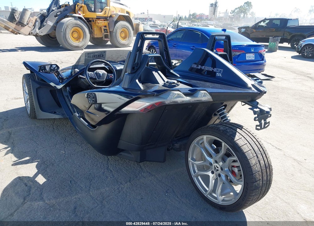 2021 POLARIS SLINGSHOT SL VIN: 57XAAPHD1M8145743