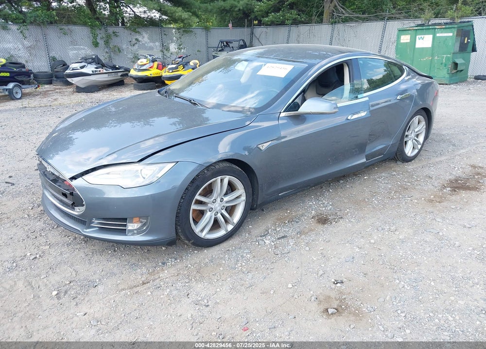 2013 TESLA MODEL S VIN: 5YJSA1CN7DFP04318