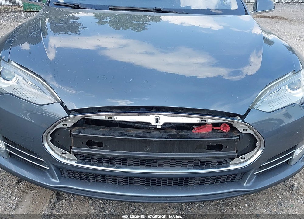 2013 TESLA MODEL S VIN: 5YJSA1CN7DFP04318