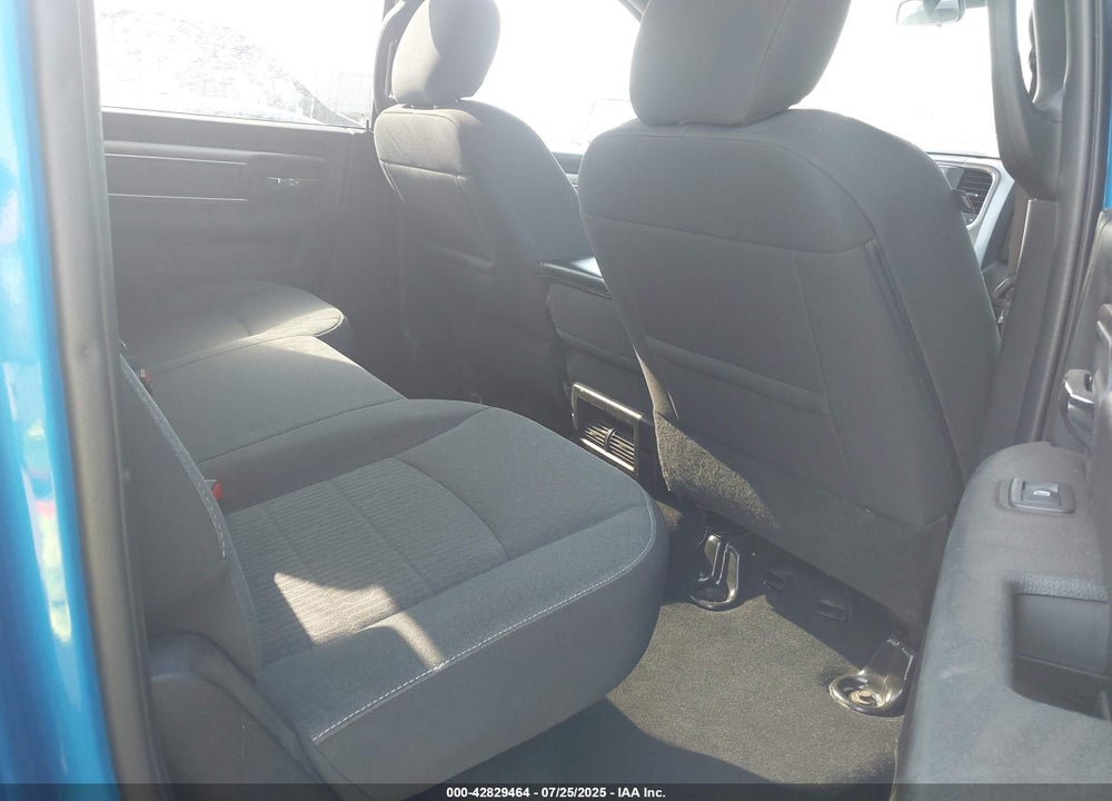 2024 RAM 1500 CLASSIC VIN: 1C6RR7LG4RS157702