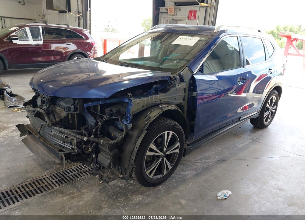 2018 NISSAN ROGUE VIN: JN8AT2MTXJW457980