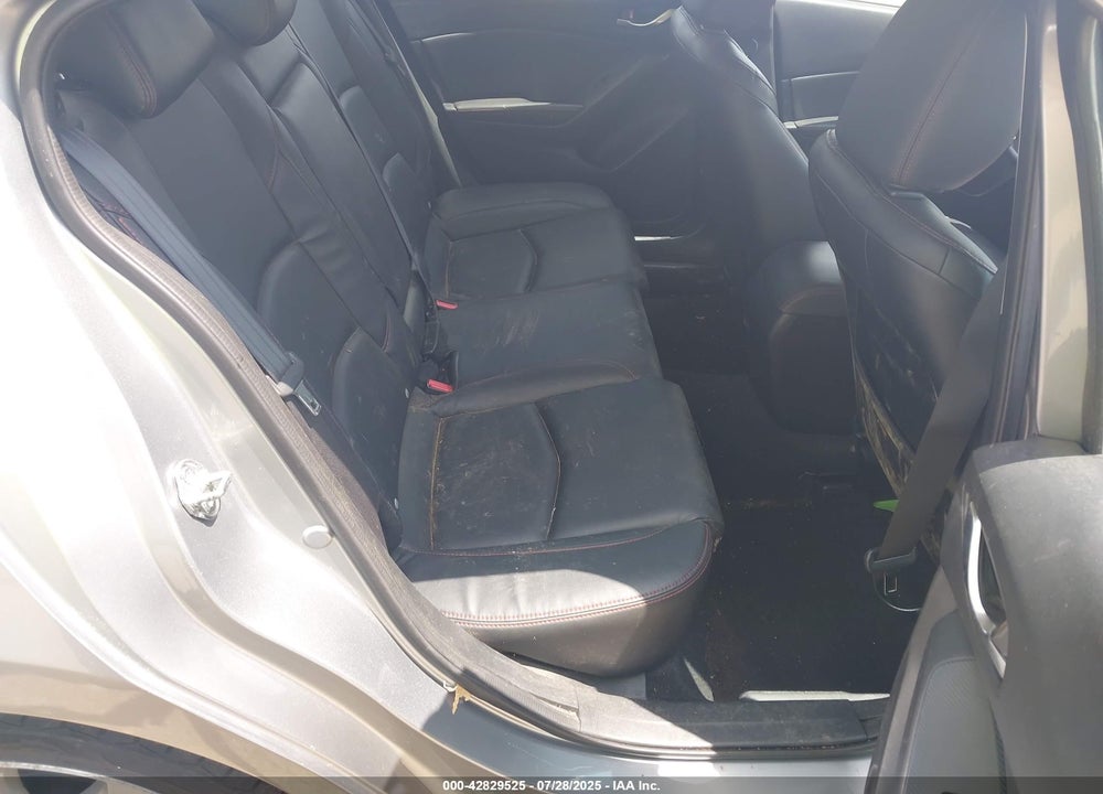 2014 MAZDA 3 VIN: JM1BM1V35E1122893