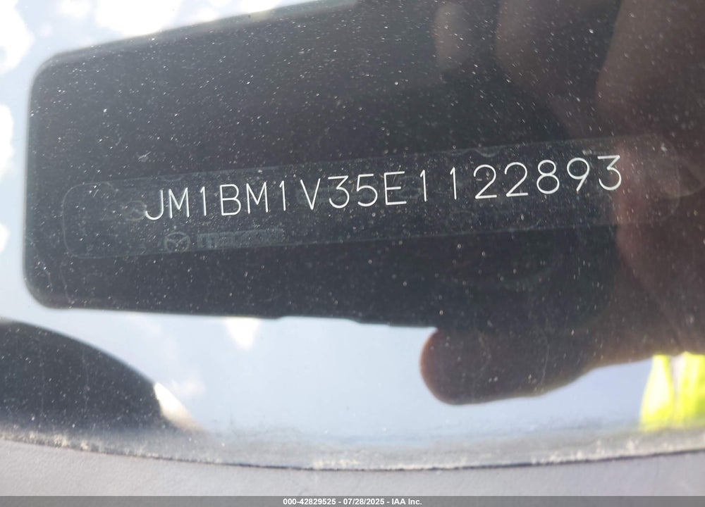 2014 MAZDA 3 VIN: JM1BM1V35E1122893