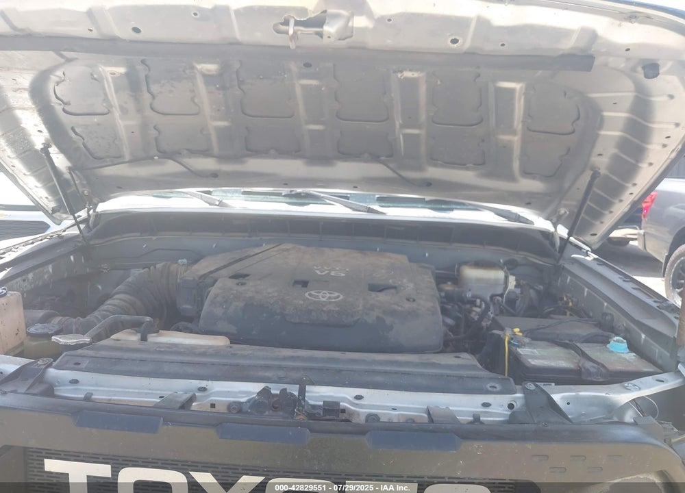2008 TOYOTA FJ CRUISER VIN: JTEZU11FX8K005755