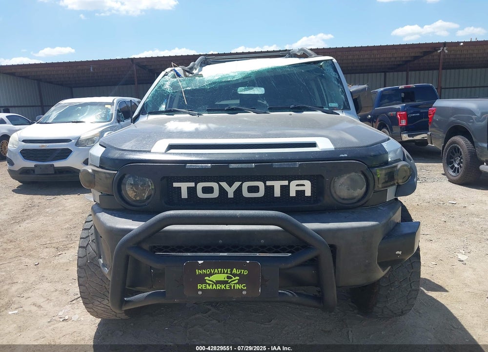 2008 TOYOTA FJ CRUISER VIN: JTEZU11FX8K005755