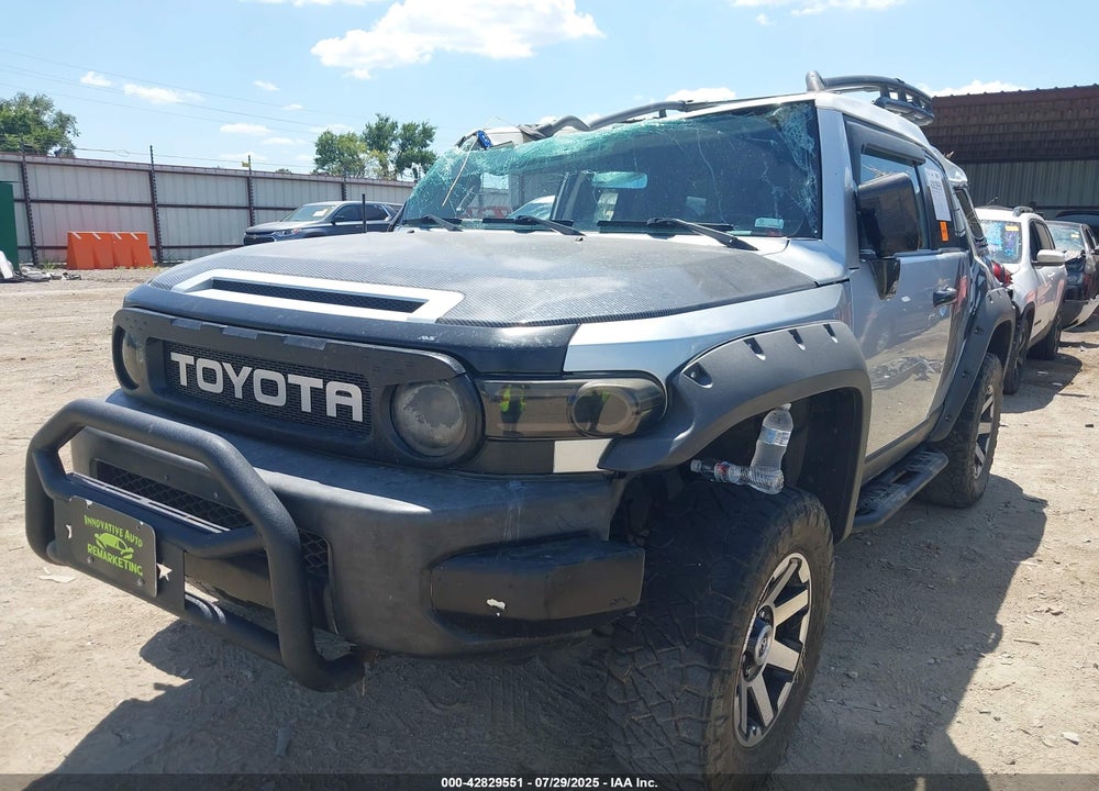 2008 TOYOTA FJ CRUISER VIN: JTEZU11FX8K005755