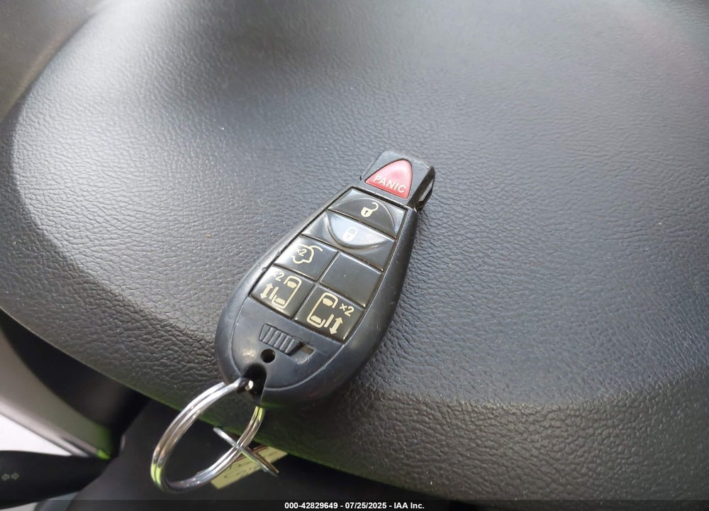 2013 DODGE GRAND CARAVAN SXT VIN: 2C4RDGCG6DR785455