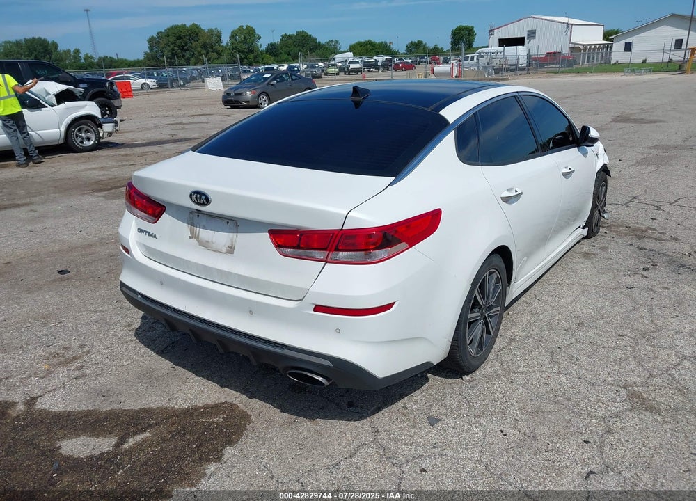 2019 KIA OPTIMA VIN: 5XXGT4L31KG330704