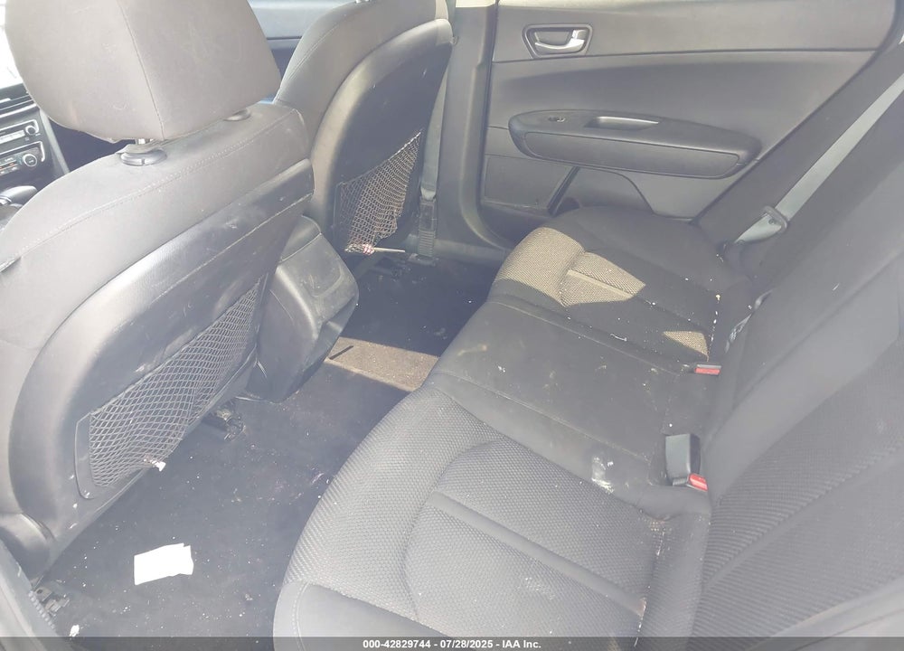 2019 KIA OPTIMA VIN: 5XXGT4L31KG330704