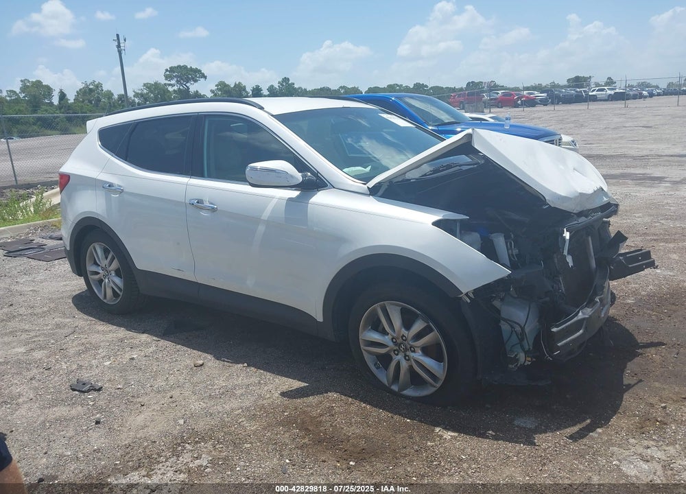 2013 HYUNDAI SANTA FE VIN: 5XYZU3LA8DG096865