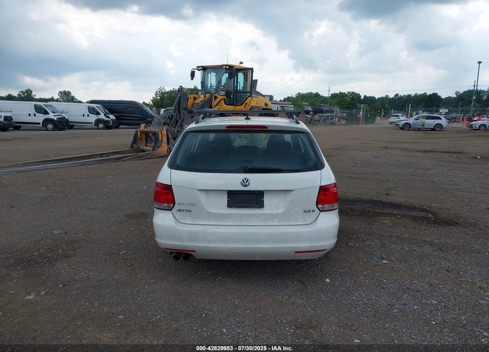 2013 VOLKSWAGEN JETTA VIN: 3VWPP7AJ6DM632950