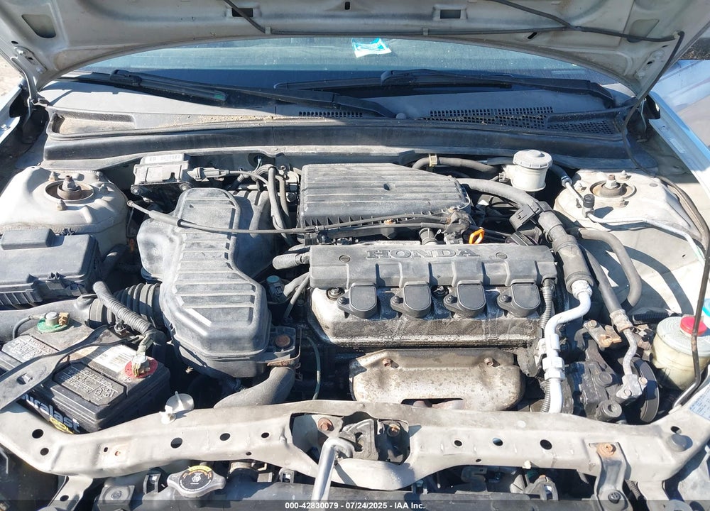 2005 HONDA CIVIC VIN: 1HGEM22535L075913