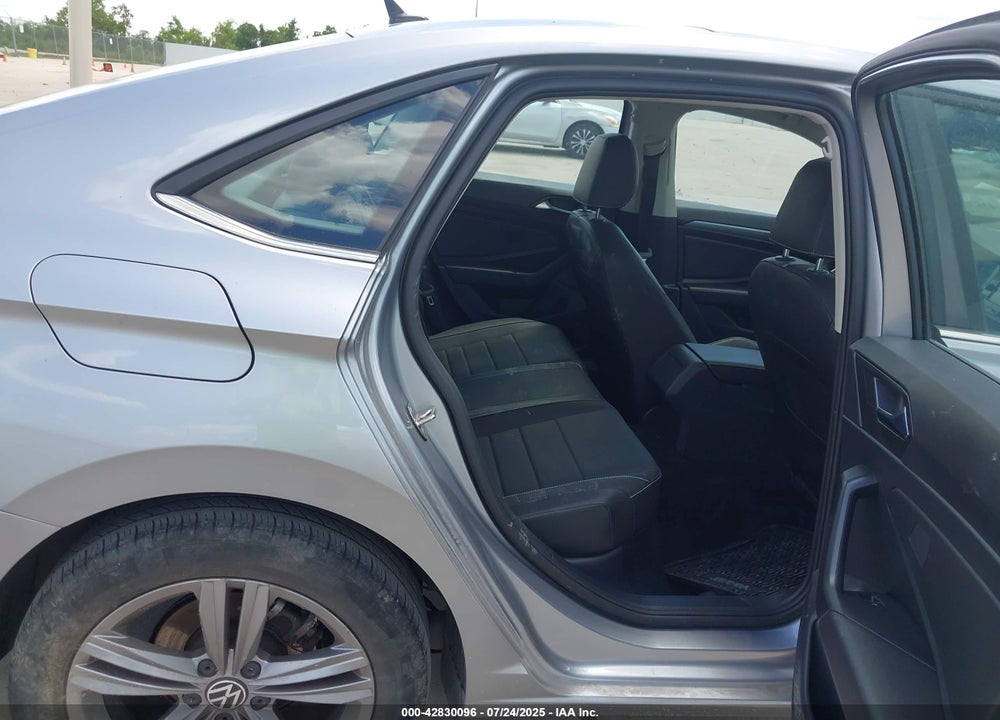 2024 VOLKSWAGEN JETTA VIN: 3VW7M7BU4RM078736