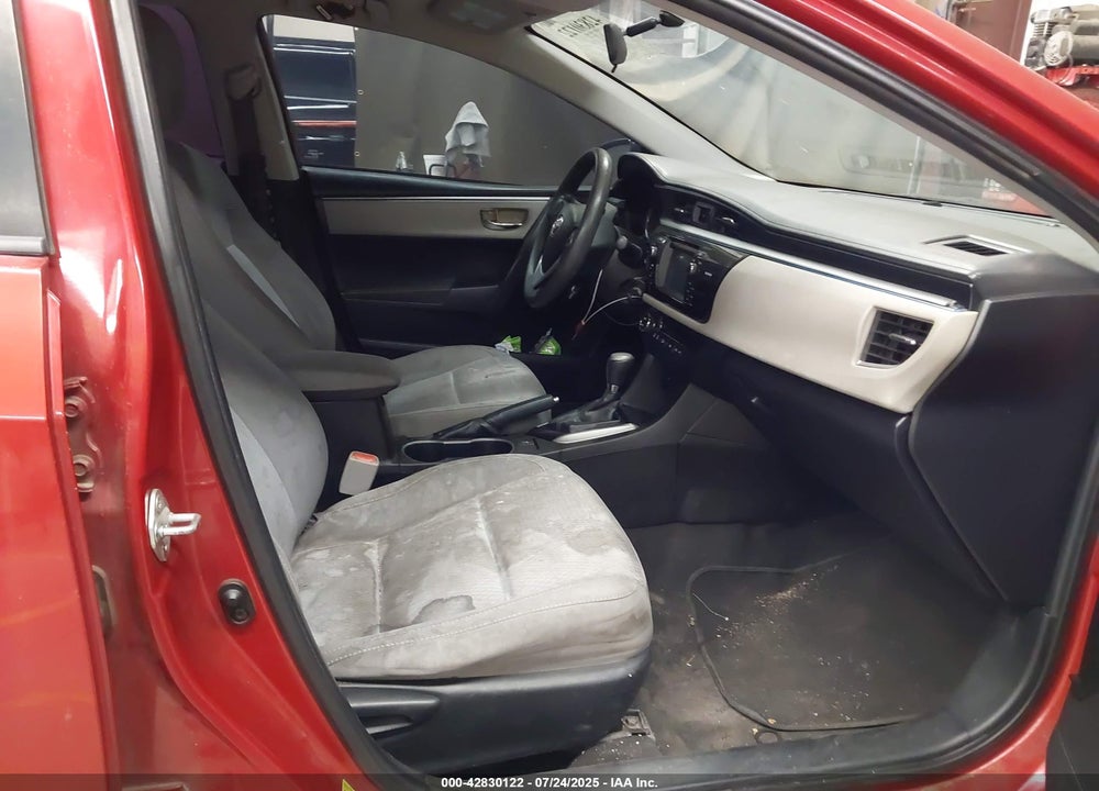 2015 TOYOTA COROLLA VIN: 5YFBURHEXFP362028