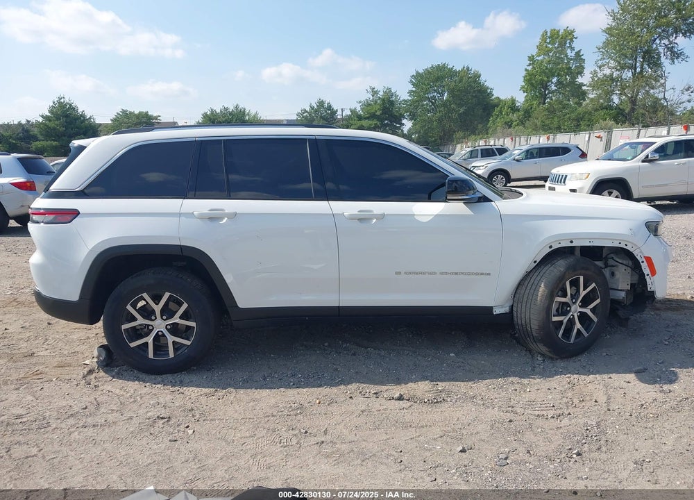 2023 JEEP GRAND CHEROKEE VIN: 1C4RJHBG3PC532557