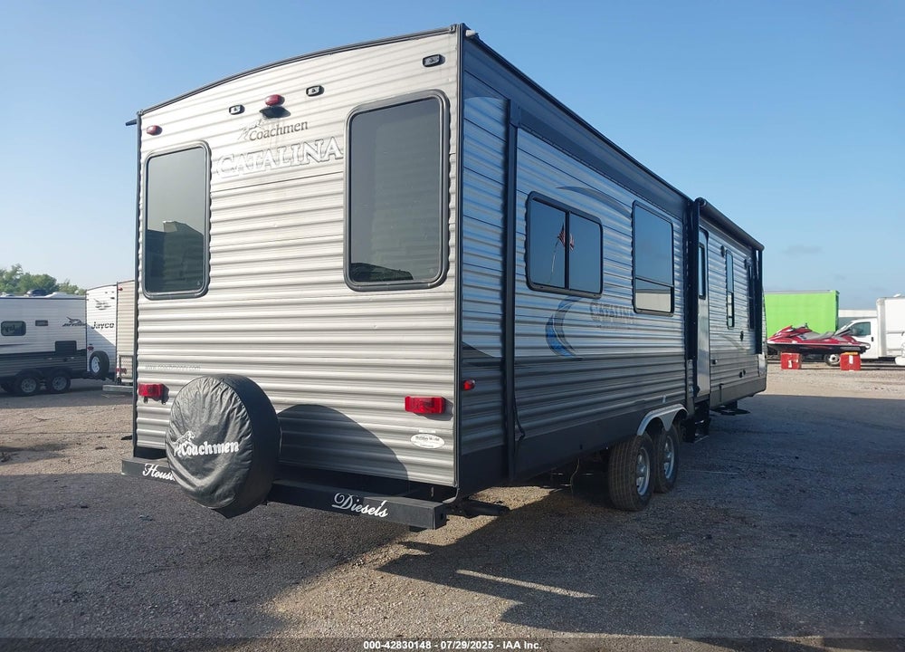2018 FOREST RIVER CATALINA 333RETS VIN: 5ZT2CAYB2JX012184