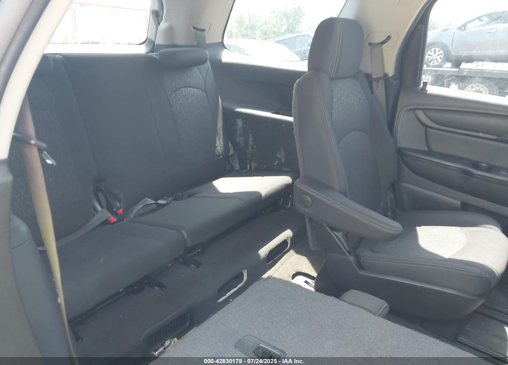 2014 GMC ACADIA VIN: 1GKKVPKD2EJ287589