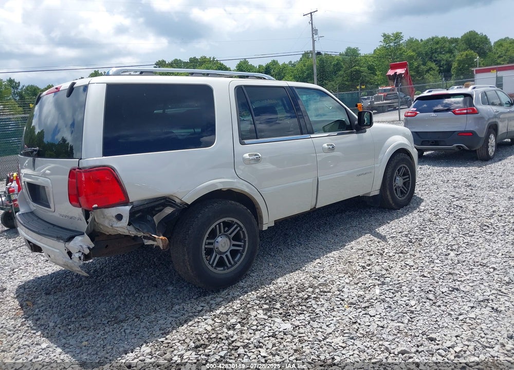 2006 LINCOLN NAVIGATOR LUXURY/ULTIMATE VIN: 5LMFU28576LJ01871