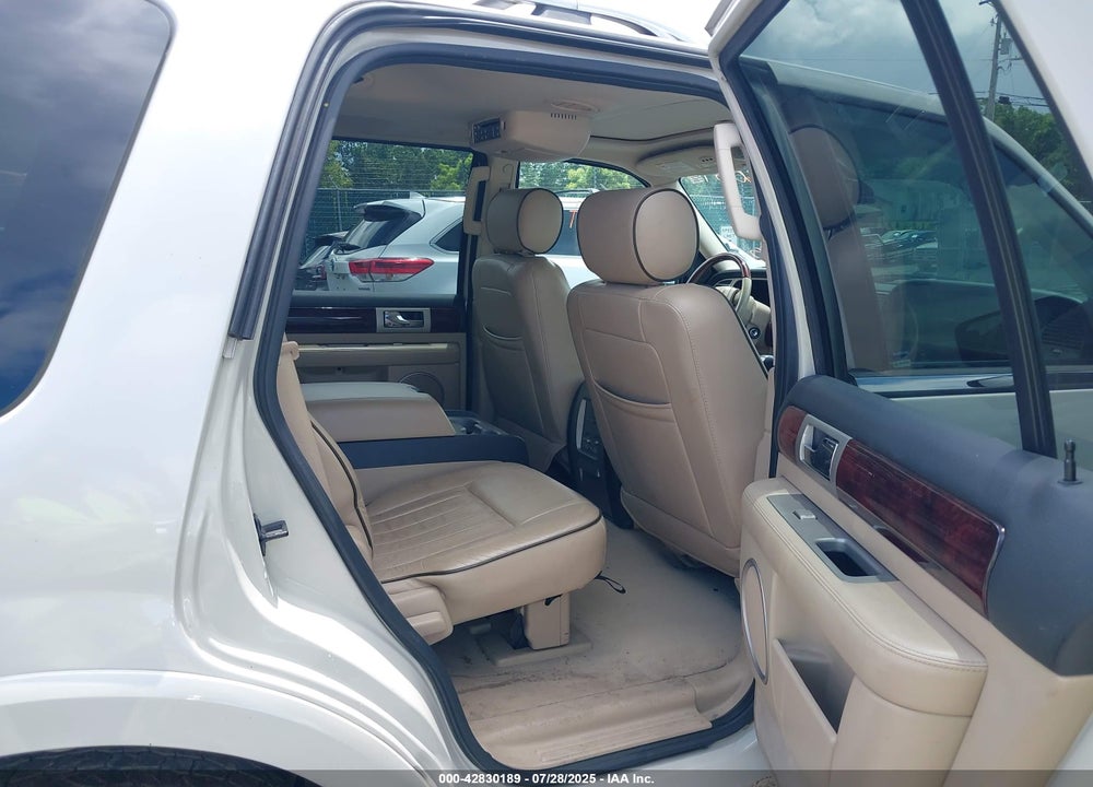 2006 LINCOLN NAVIGATOR LUXURY/ULTIMATE VIN: 5LMFU28576LJ01871