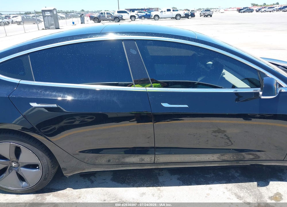 2018 TESLA MODEL 3 LONG RANGE/MID RANGE VIN: 5YJ3E1EAXJF166387