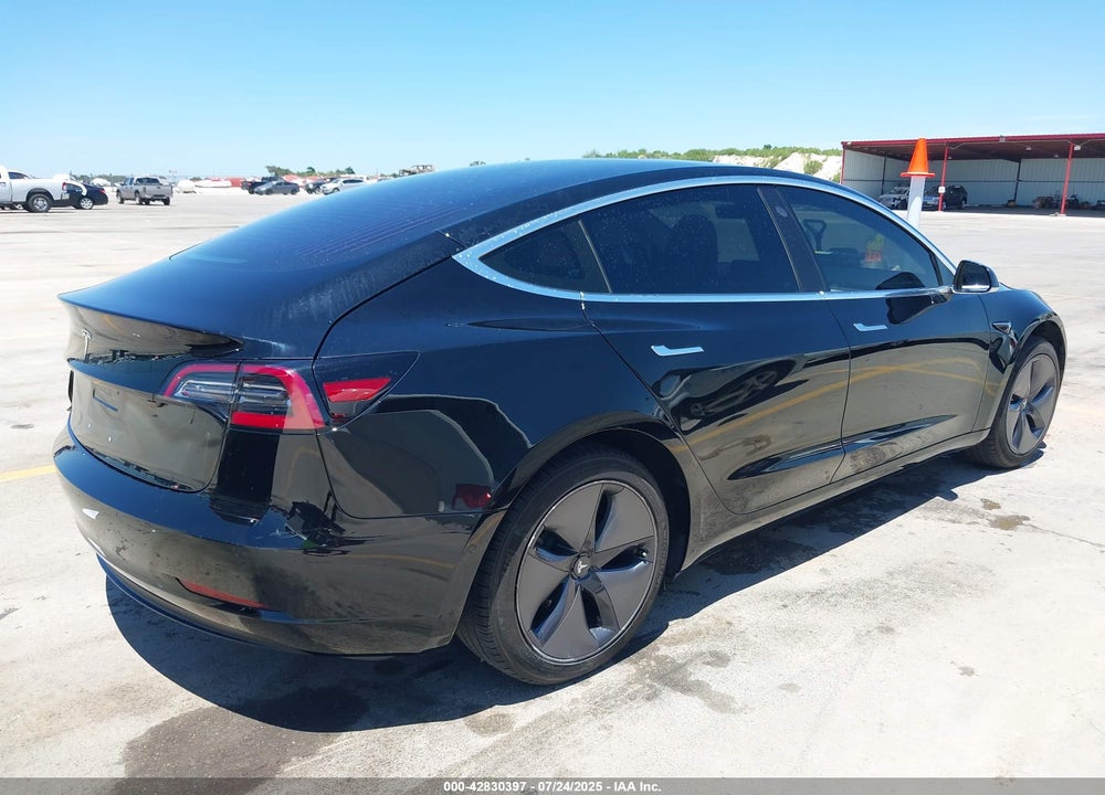 2018 TESLA MODEL 3 LONG RANGE/MID RANGE VIN: 5YJ3E1EAXJF166387