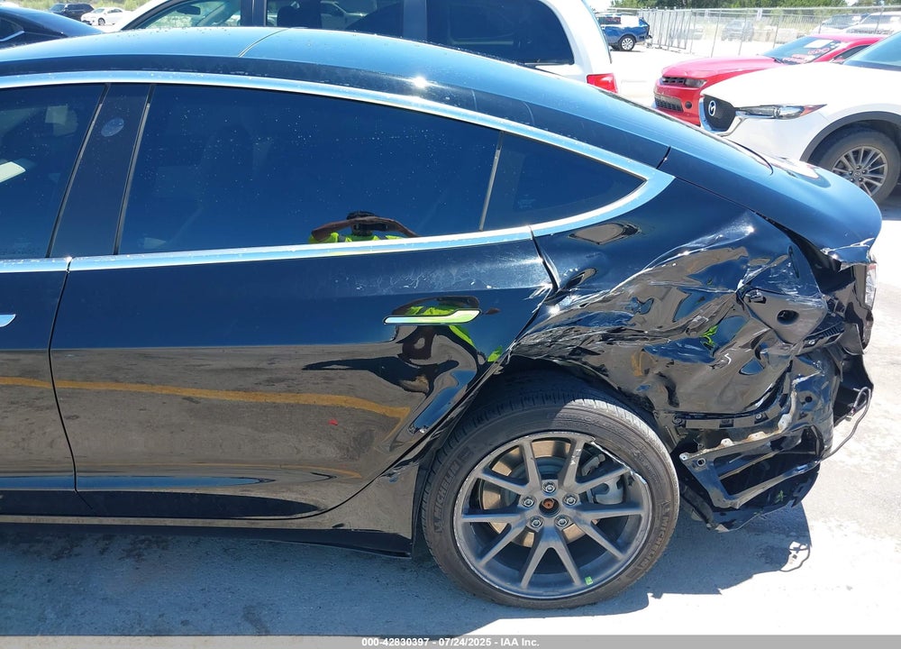 2018 TESLA MODEL 3 LONG RANGE/MID RANGE VIN: 5YJ3E1EAXJF166387