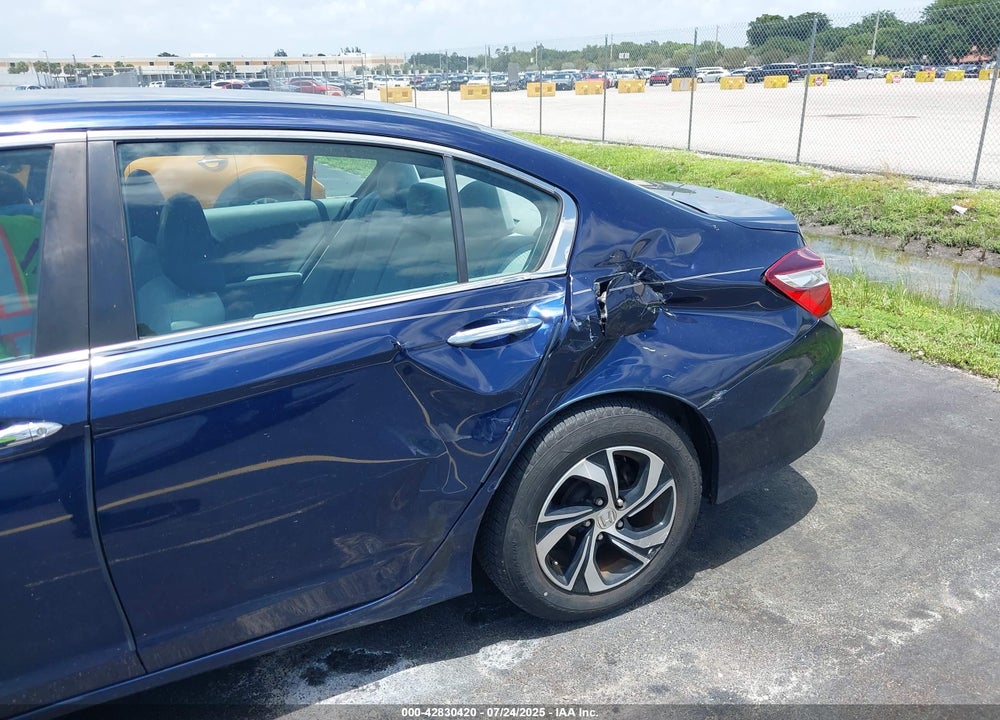 2017 HONDA ACCORD VIN: 1HGCR2F36HA247921