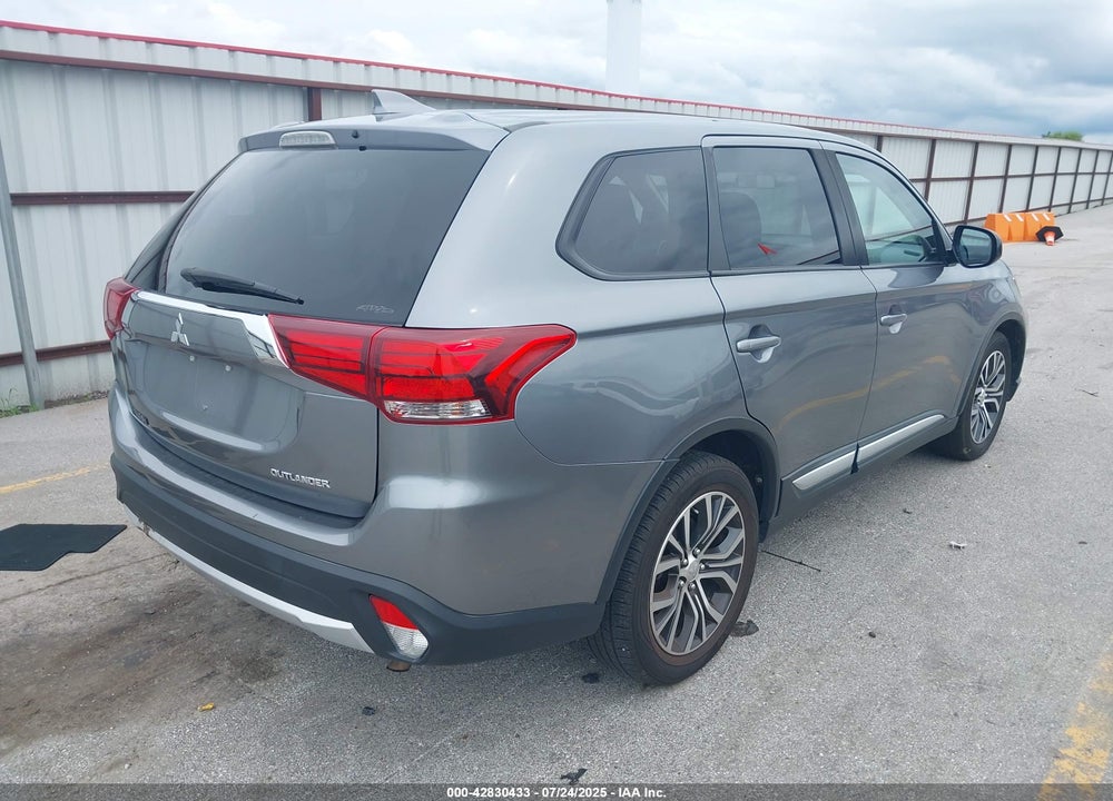 2018 MITSUBISHI OUTLANDER ES VIN: JA4AZ3A34JJ003543