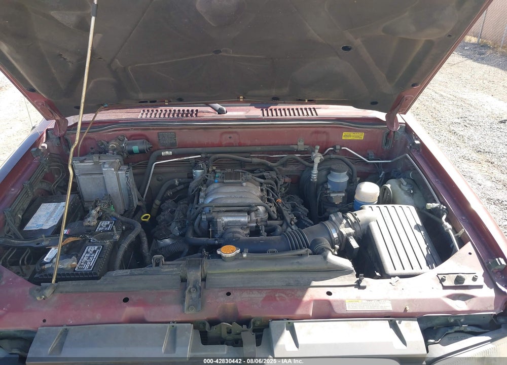 2000 ISUZU TROOPER LIMITED/LS/S VIN: JACDJ58X3Y7J18638