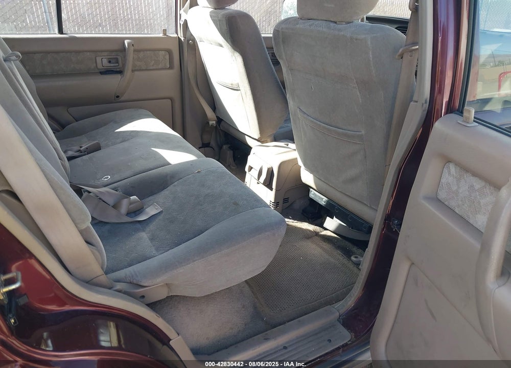 2000 ISUZU TROOPER LIMITED/LS/S VIN: JACDJ58X3Y7J18638
