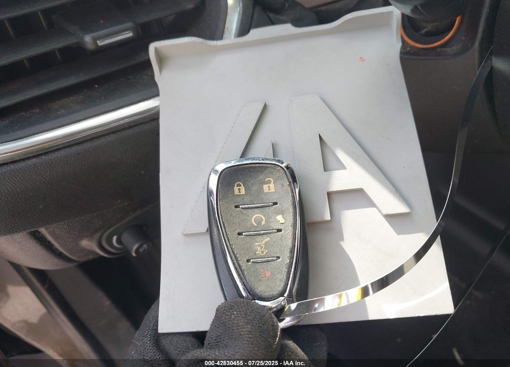 2018 CHEVROLET EQUINOX VIN: 3GNAXSEV1JS570509