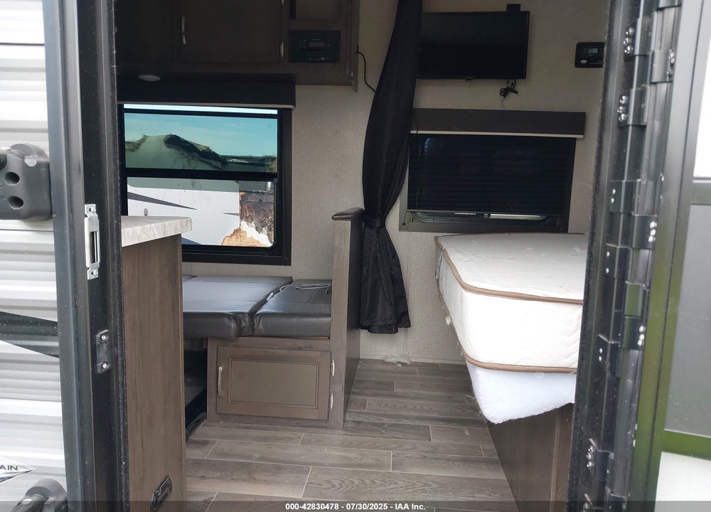 2021 OTHER JAYCO VIN: 1UJBJ0BM7M75N0184