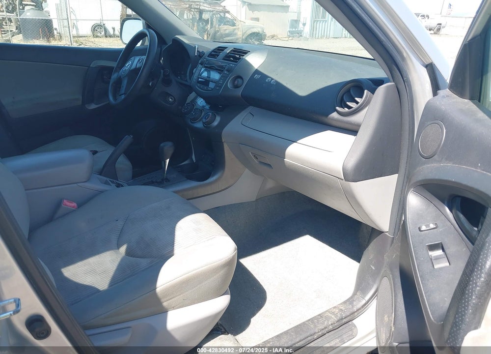 2011 TOYOTA RAV4 VIN: 2T3BF4DV2BW102421